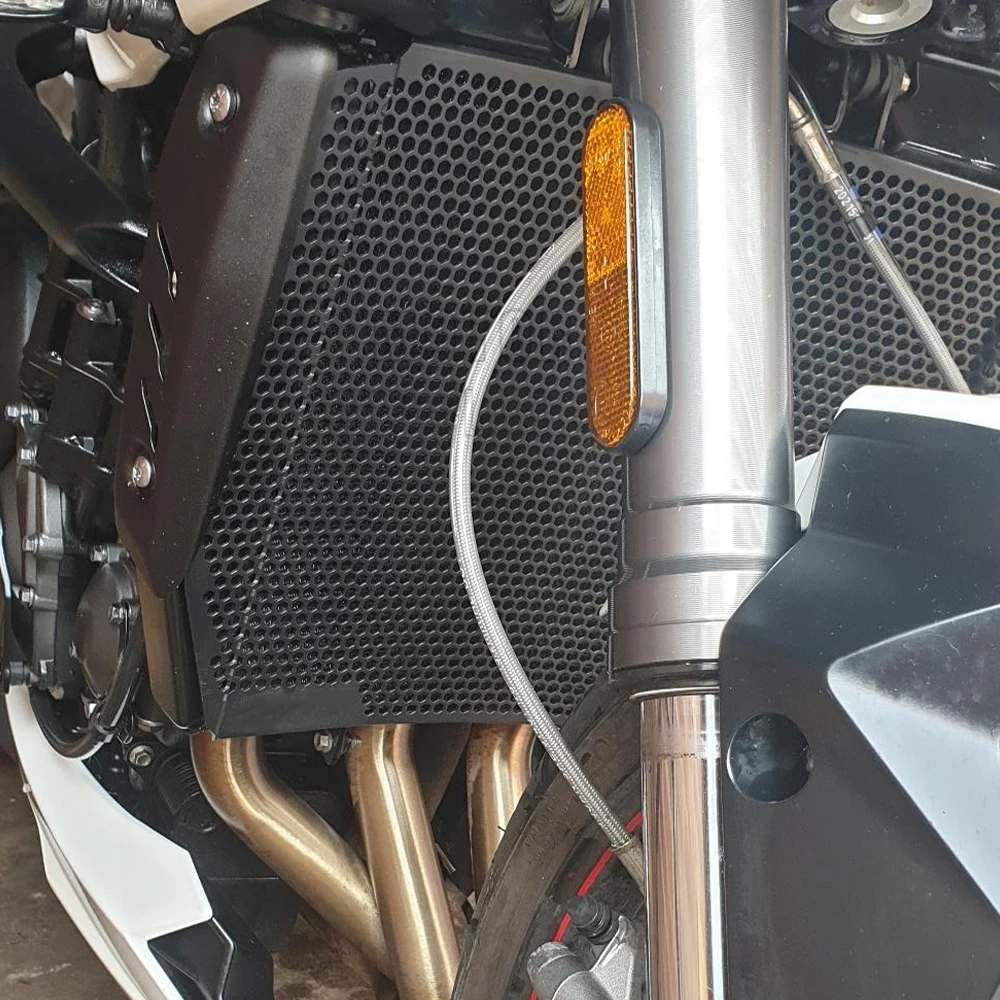 

For Street Triple 765 R/S/RS 765R 765S 765RS Radiator Grille Guard Cover Fuel Tank Protecion StreetTriple 2017-2020 21 2022 2023