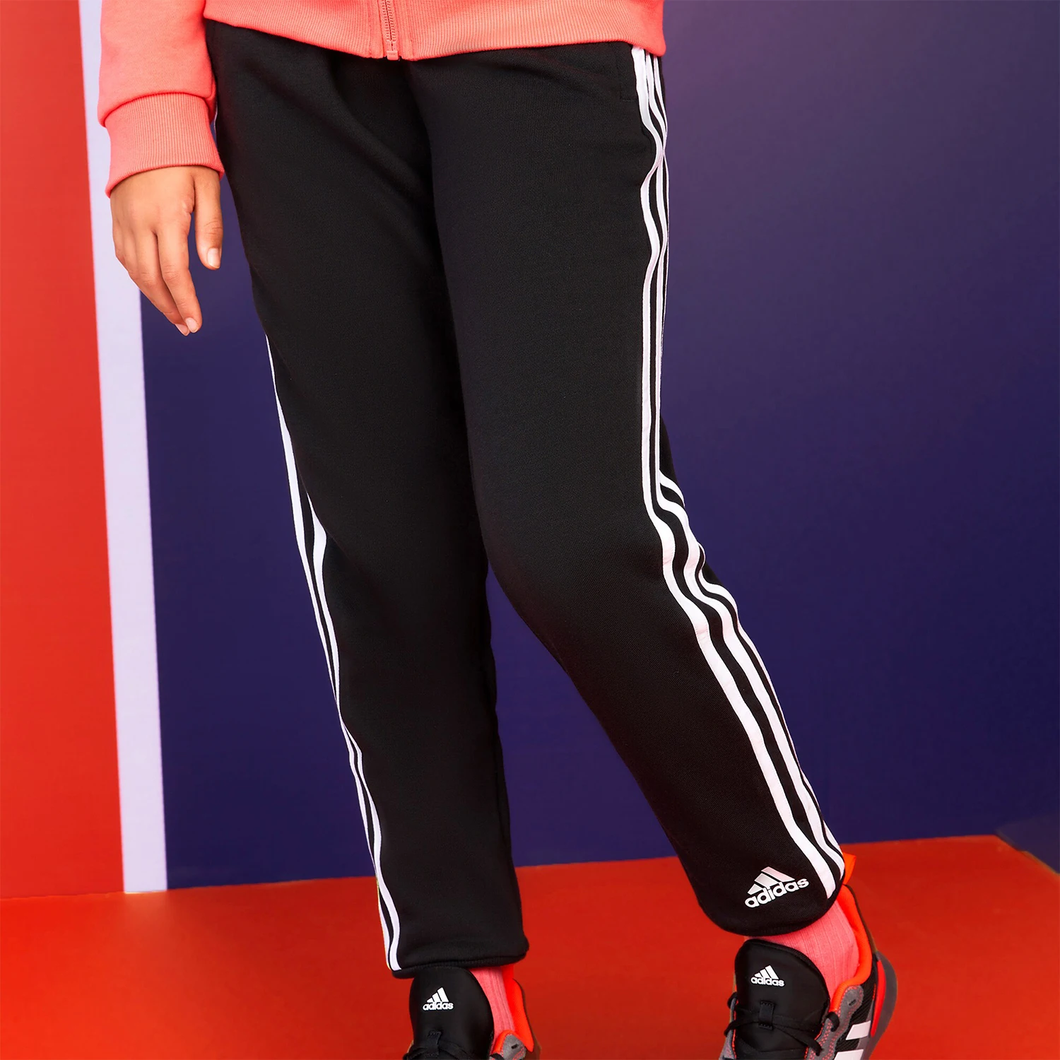 

Оригинальные сезонные спортивные трикотажные брюки Adidas для девочек YG MH 3S PANT DV0318