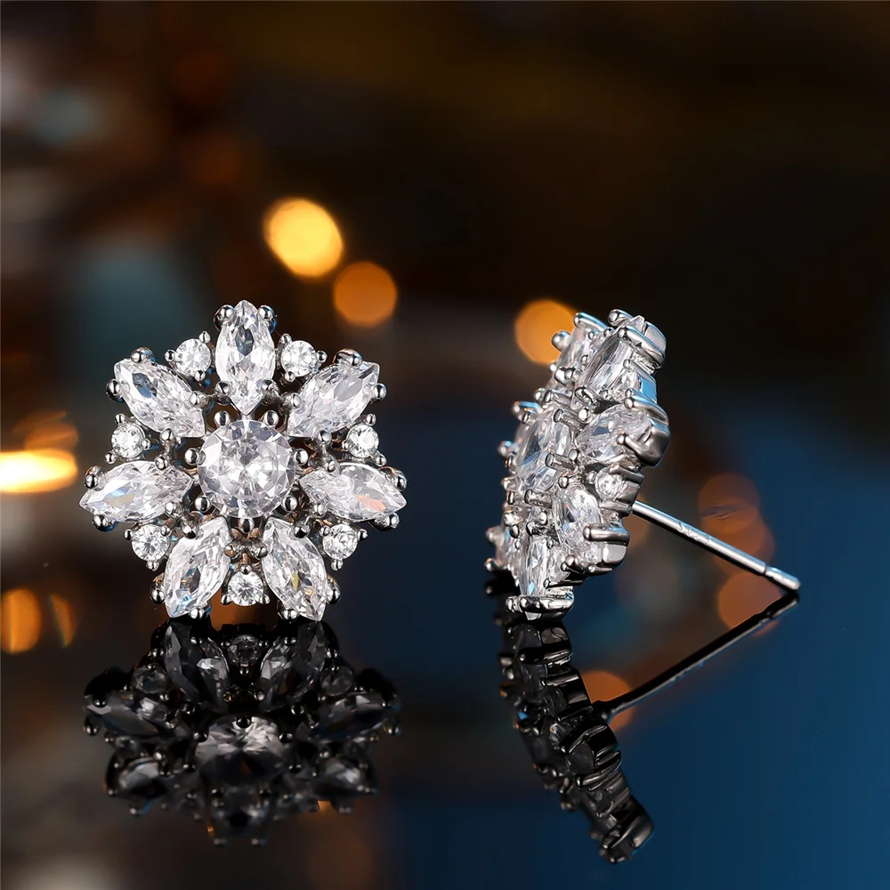 Cute Female Small White Zircon Stone Flower Snowflake Stud Earrings Vintage Silver Color Wedding Party Gift Jewelry For Women