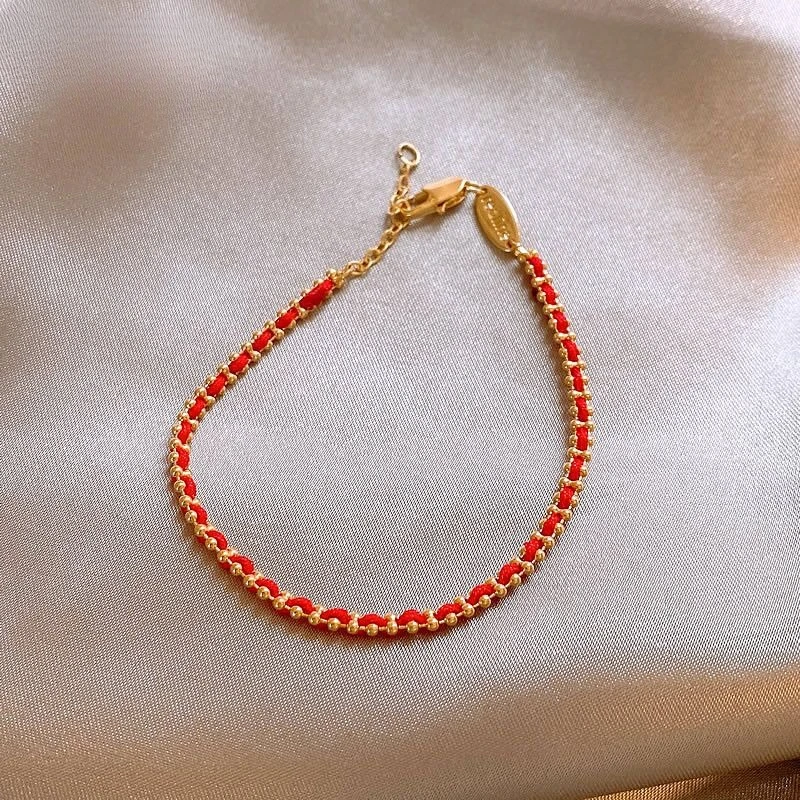 

Удача в натальном году, плетеный красный браслет, новые легкие роскошные нишевые изысканные украшения для подруги в 2025 году.