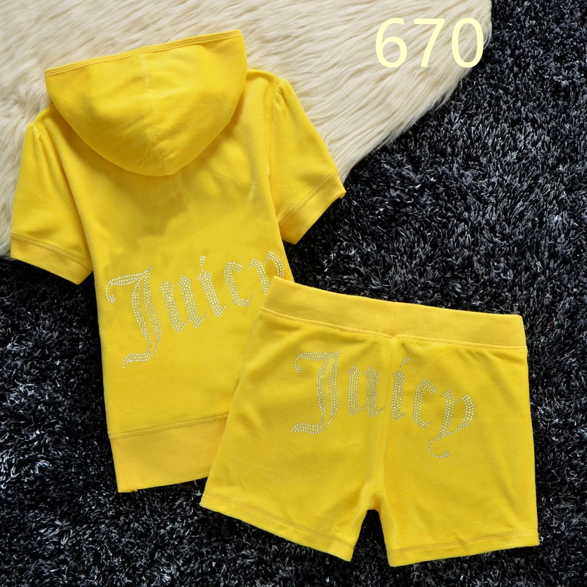 Summer JUICY Velvet Tracksuit Women Short Suit Casual Outdoor Sports Hooded Short Sleeve Jacket 2pc Fashion Girls Sexy Shorts 2p