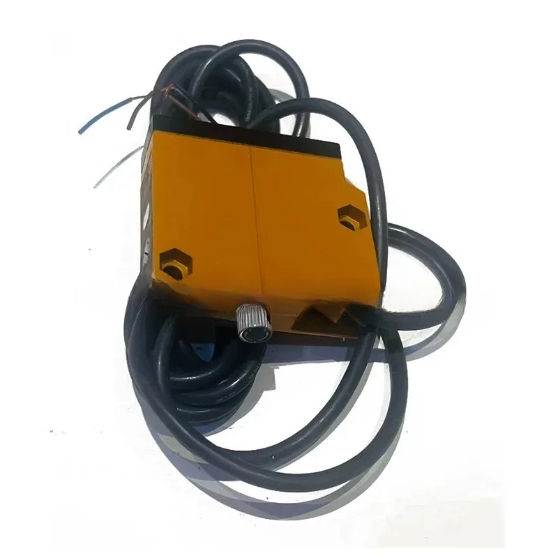 

HiE3S-LS10XE4 2M Photoelectric Sensor Brand New Original