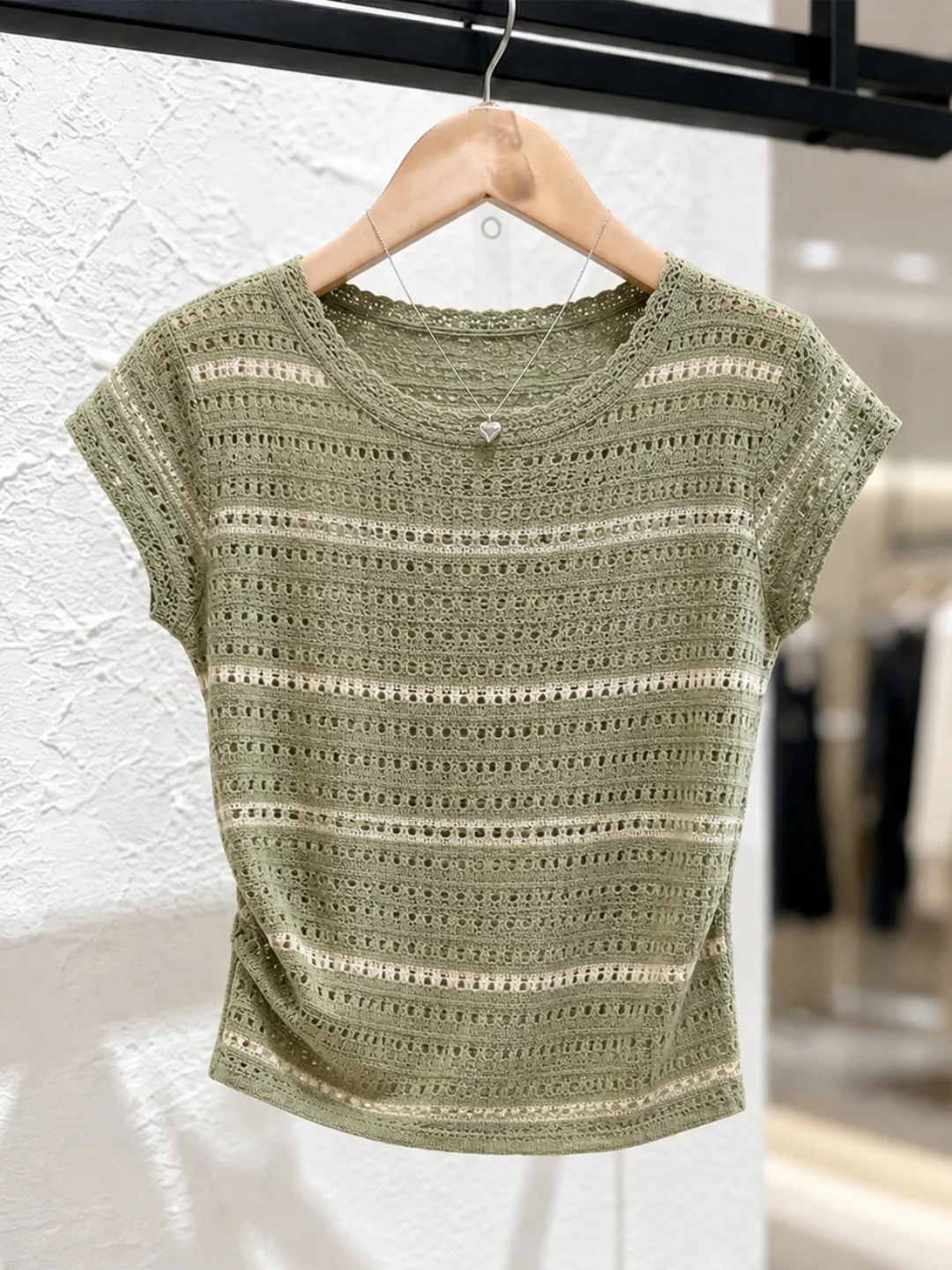 

Soft Korean Style Striped Hollow Design Ice Silk Knitted Shirt round Neck Slimming Versatile Top Women Summer 2026