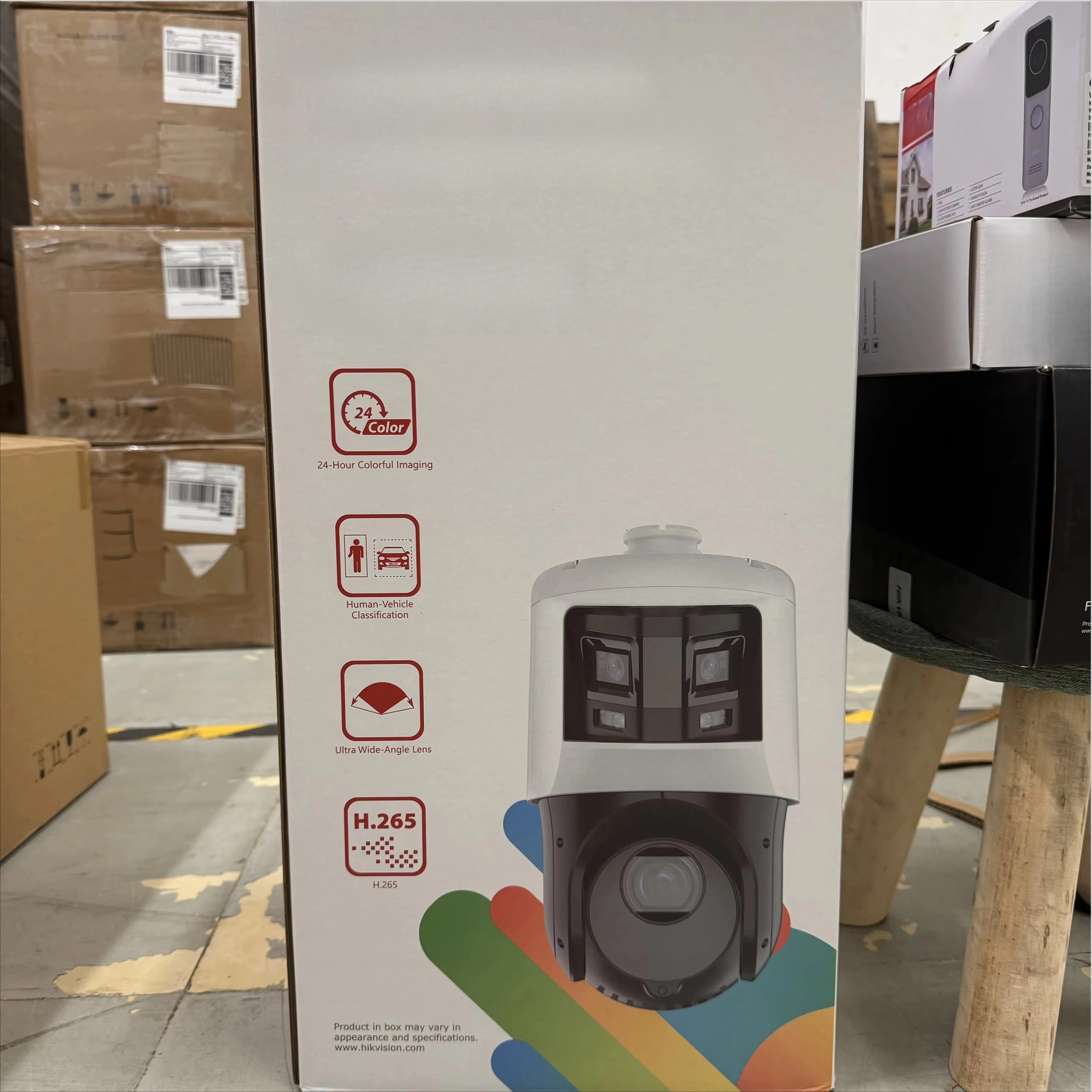 شبكة ثابتة ColorVu PT HIK DS-2DE2C400SCG-E بدقة 4 ميجابكسل مع ميكروفون ومكبر صوت مدمج