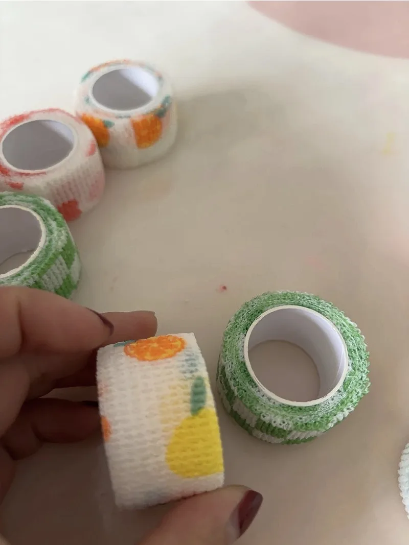 Cute Cartoon Finger Bandage Self Adhesive Anti-Scratch Protective Tape For Students Writing Sports Finger Care
