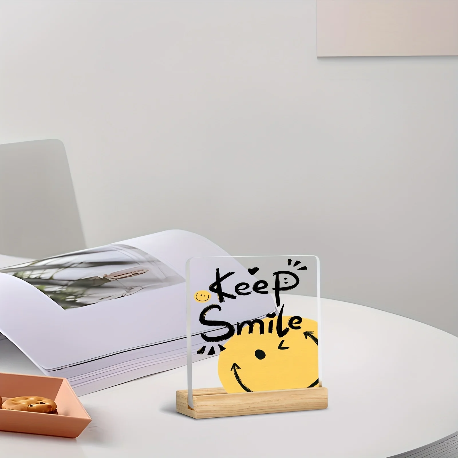 استمتع بالديكور المكتبي من الأكريليك - عبارة تحفيزية للوجه السعيد، طباعة مسطحة ثنائية الأبعاد، زخرفة ملهمة ورف الكتب