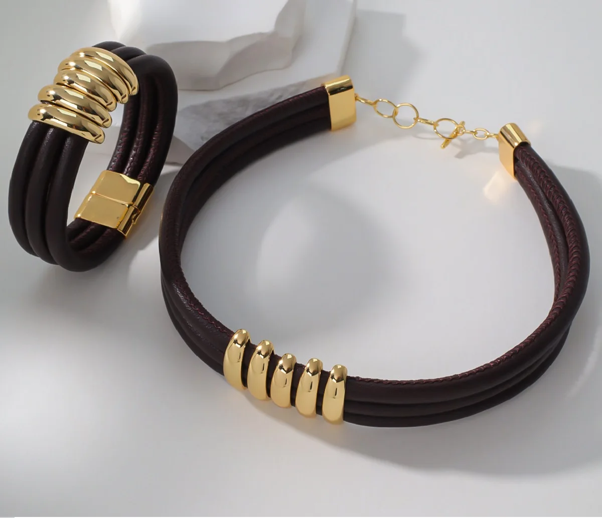 Leather Choker Bracelet For Women Wide Leather Necklace y2k Gothic Jewelry 2000s Aesthetic Jewelry