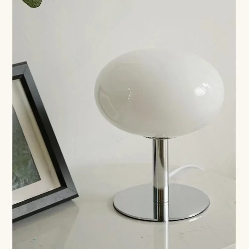 مصباح مكتبي مصاصة، مصباح مكتبي مزخرف بجانب غرفة نوم الفتاة