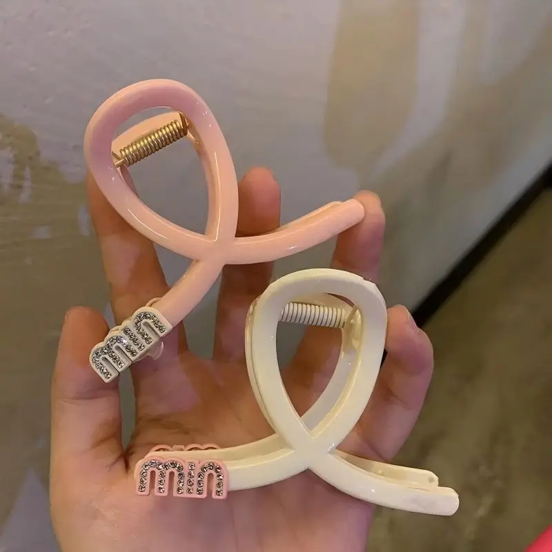 

Новая летняя модная ретро-заколка для волос в стиле ретро с буквенным принтом, роскошная дизайнерская классическая заколка-краб для женщин.