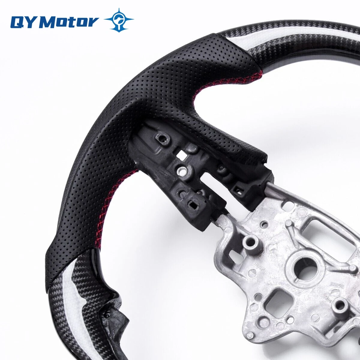 عجلة قيادة من ألياف الكربون الحقيقية مصنوعة من الجلد المثقوب مناسبة لسيارة تشيفي شيفروليه سيلفرادو 1500