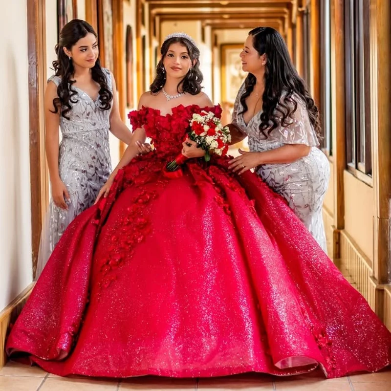 

Блестящие красные платья Quinceanera по индивидуальному заказу с аппликацией на плечах, длинный хвост, кружево с 3D цветком, Vestido 15, Quinceanera