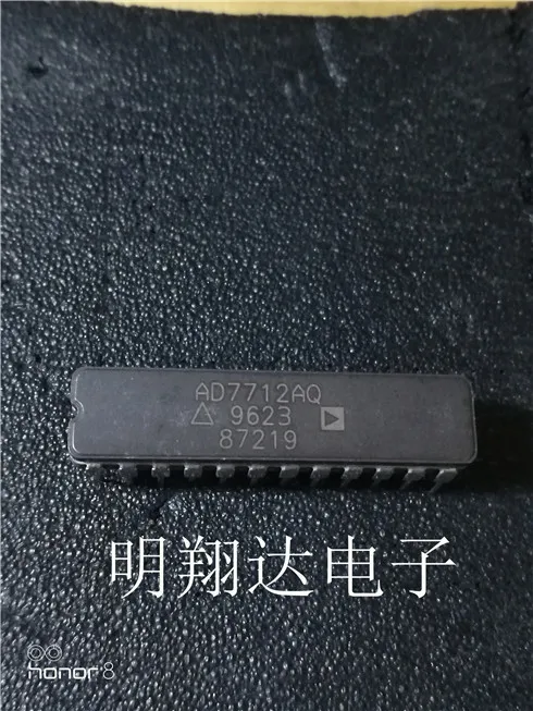 Free shipping  AD7712AQ ,,     10PCS