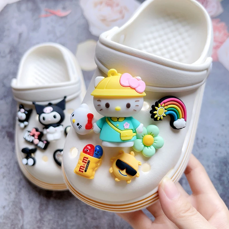 Sanrio Hello Kitty fibbia per scarpe Kawaii Kulomi cannella cane accessori Anime scarpe scarpe fiore scarpe fascino regali per bambini