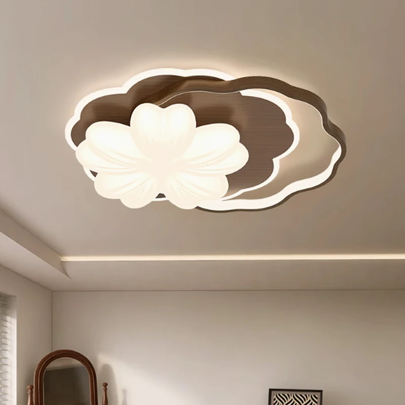 High-end Flower Study Ceiling Lamp Retro Bedroom Light Nordic Cream Wood LED Ceiling Light Simple Fashionable Lighting Fixtures