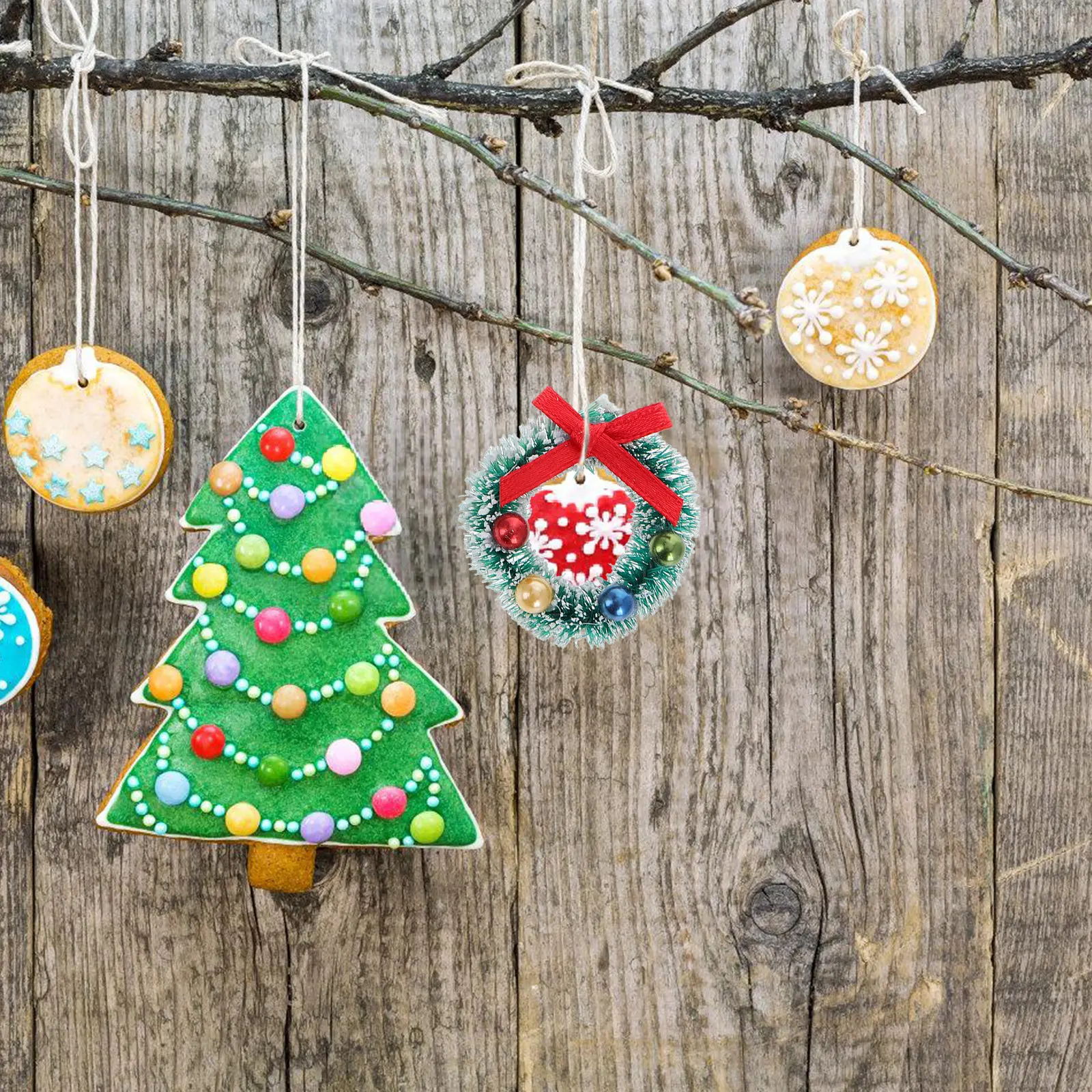 

6Pcs Mini Christmas Wreath Decor Lifelike Realistic Craft for Dollhouse Miniature Home Office Xmas Party Decoration Festive