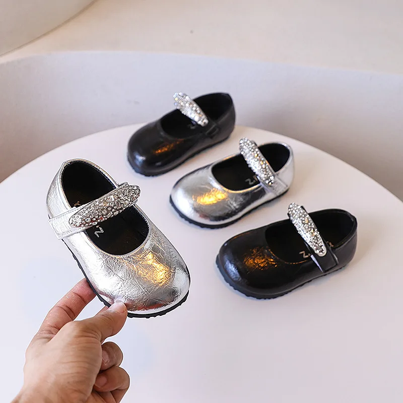 

Spring Autumn Elegant Girl Princess Shoes Luxury Rhinestone Children Wedding Party Flat Shoes Simple Kids Causal Leather Shoes