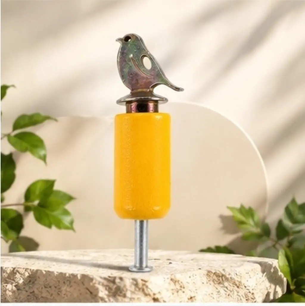 Handcrafted Bird Whistle Hand-Twist Easy Play Toddler Whistle Call Bird Training Party Favor Interactive Caller