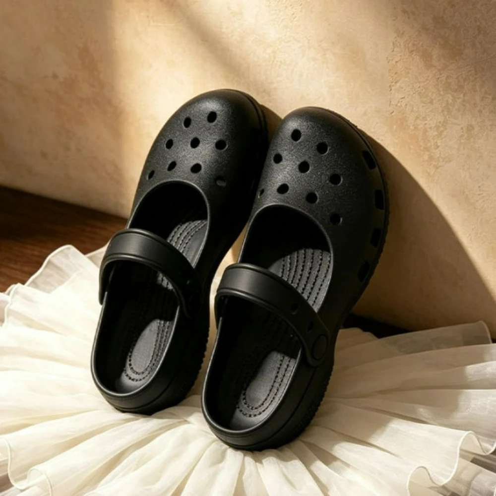 Popular hole shoes summer hollow ballet shoes women's sandals flat heel soft sole mother shoes outer wear non-slip