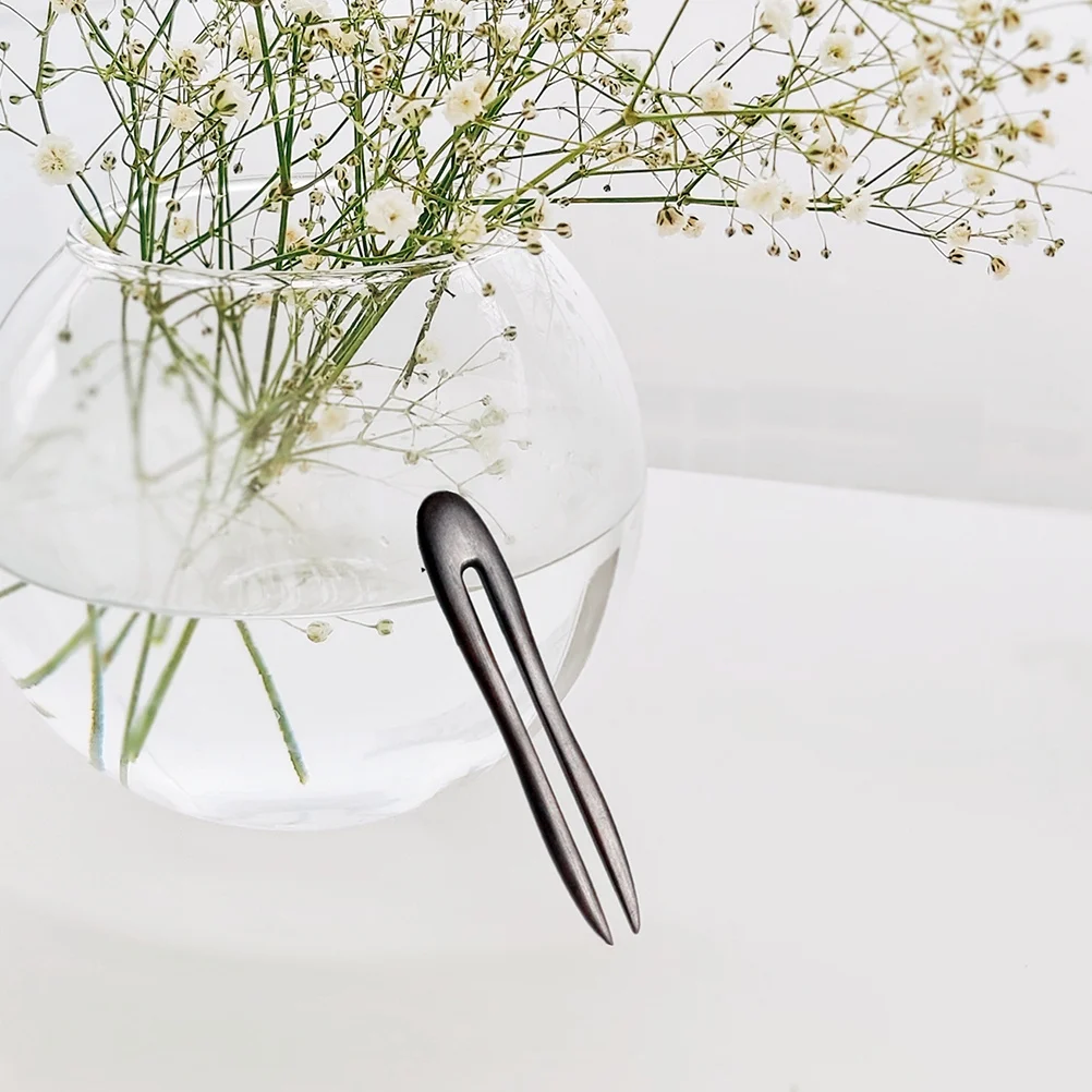 

U Shape Hair Fork Simple Fashionable Design Sandalwood U-Shaped Hair Pin Elegant Versatile Choice for Parties Weddings