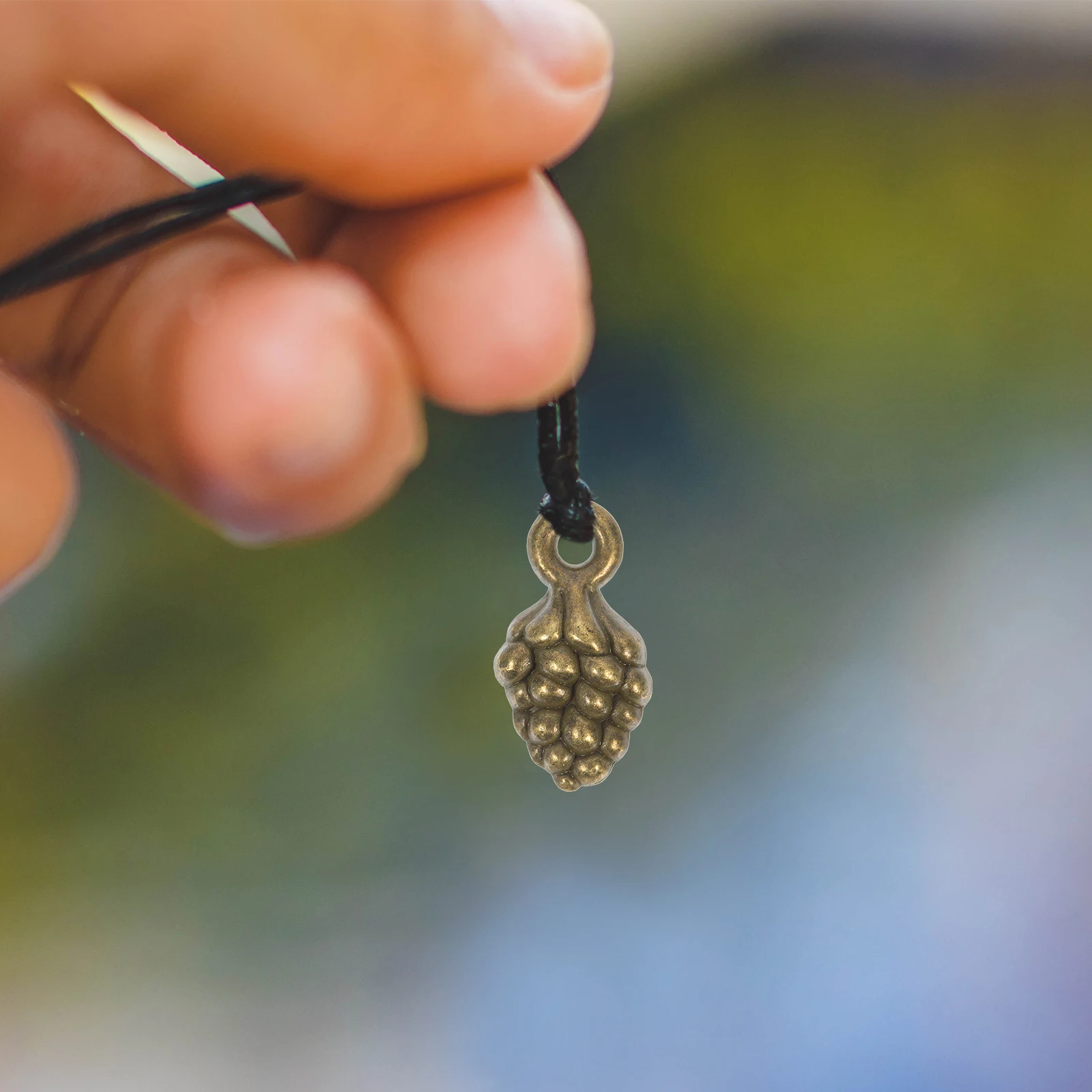 

100 Pcs Pineapple Jewelry Charms for Making Earring Necklace Accessories Alloy Metal Mini