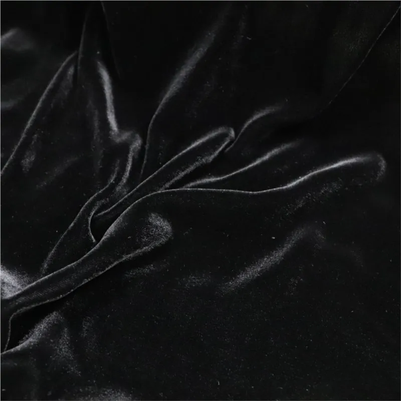 Abito da sera e cheongsam con camicia da notte in tessuto di velluto georgetà di seta intrecciata