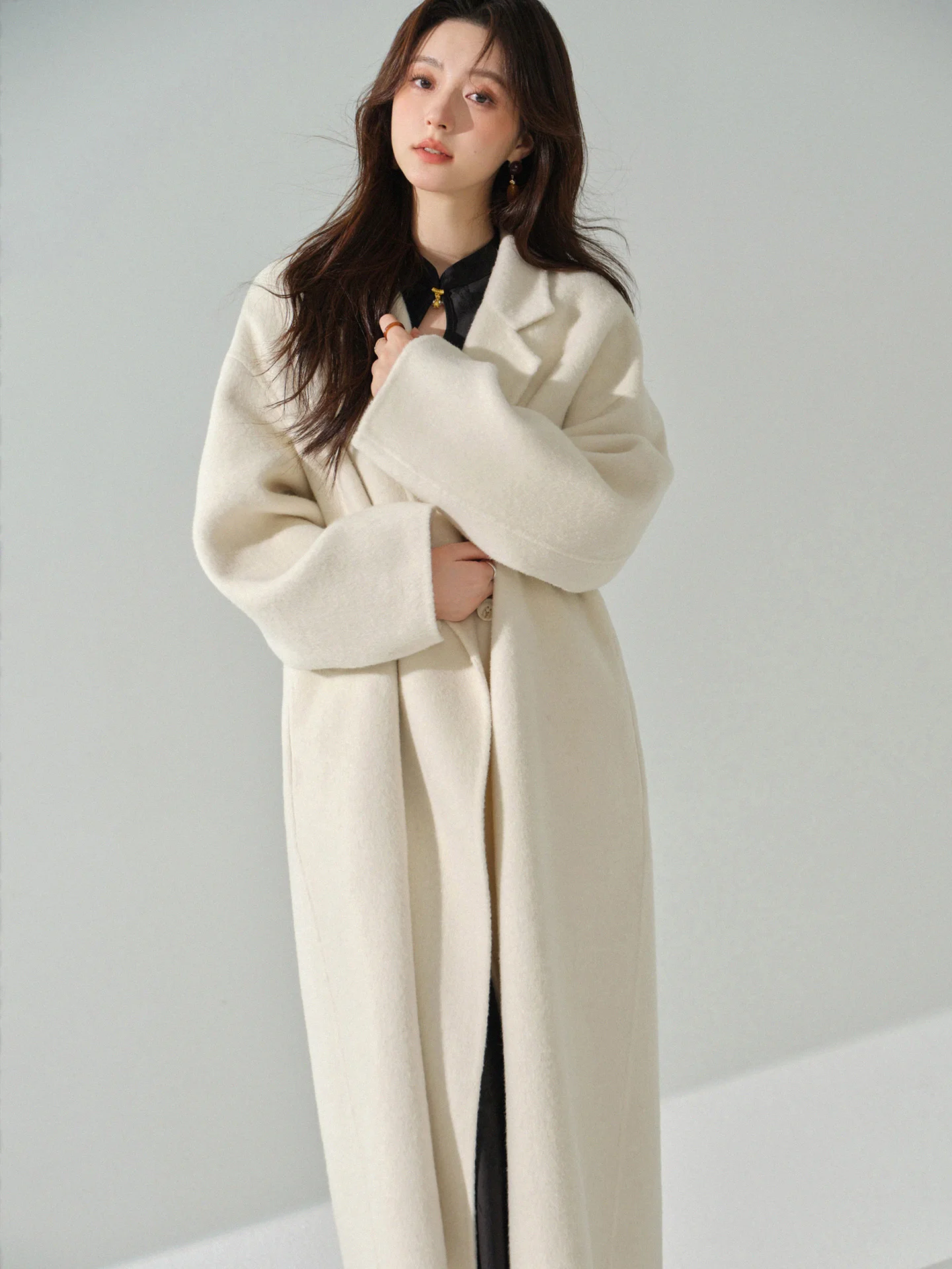 Elegant Wool Double Faced Coat Double Breasted Long Overcoat for Women Autumn Loose Fit Outerwear Classic Minimalist Warm Jacket