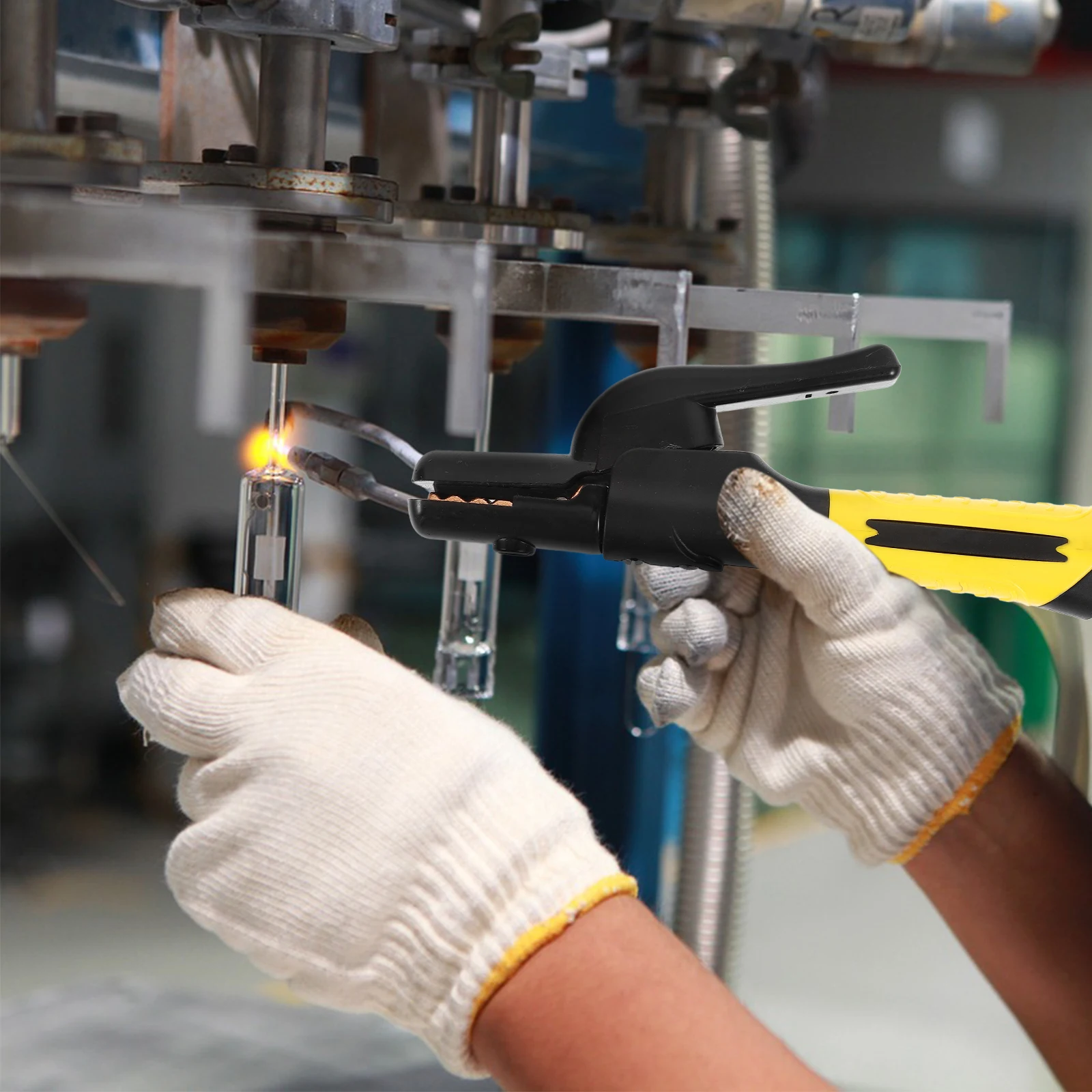 

Professional Copper Welding Holder Sturdy Clamp for Welder with Dual Color Handle Efficient Welding Pliers Tool