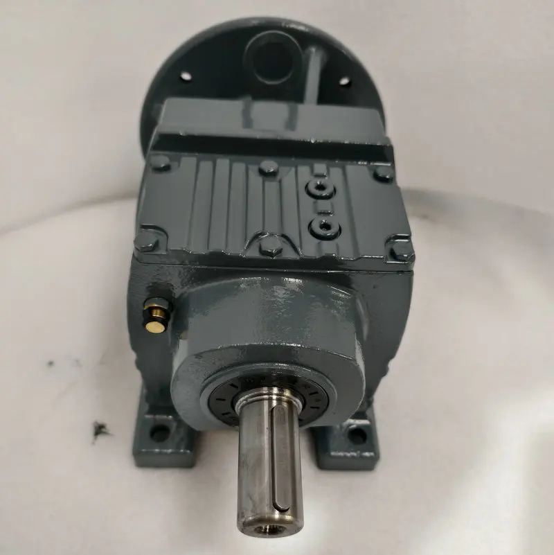 توفر الشركة المصنعة أربعة سلسلة R/S/K/F مخفض التروس الأفقي العمودي مخفض تروس الحزام الناقل الحلزوني #4