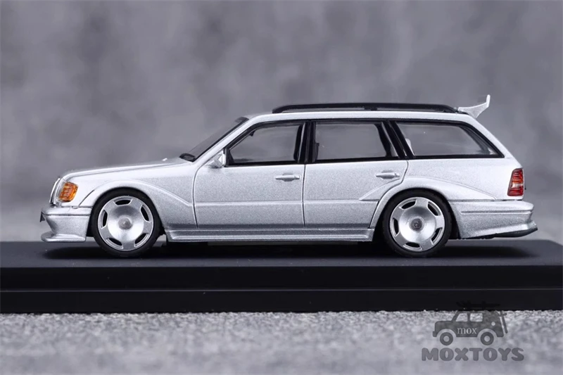 Mortal 1:64 S124 T MODEII EVO2 Taxi amarillo/verde/plata modelo de coche fundido a presión