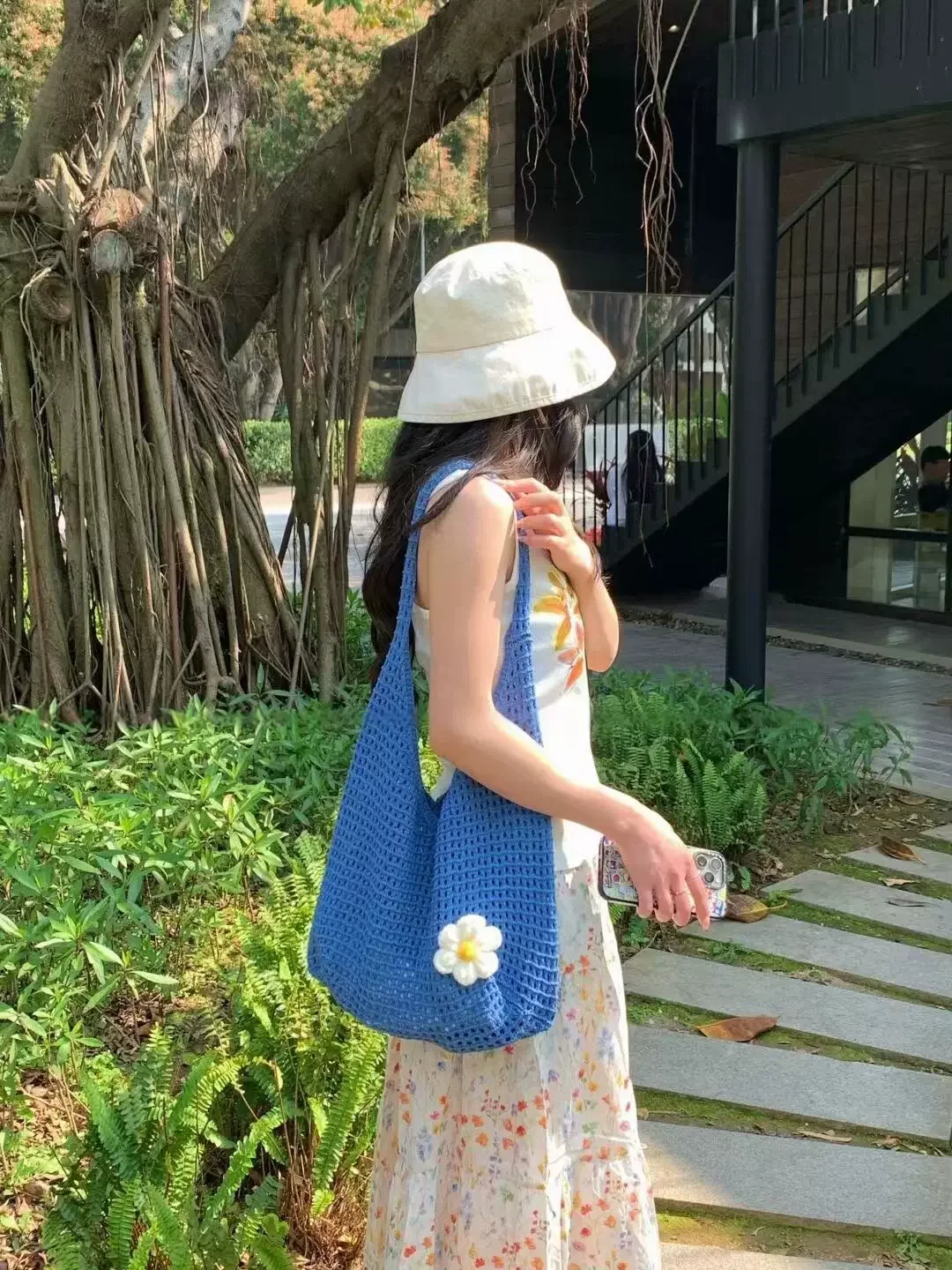 Laid-back Style Red Hollow Flower Knitted Tote Bag Women's Large Capacity Vacation Shoulder Bag Casual Simple Style Commute