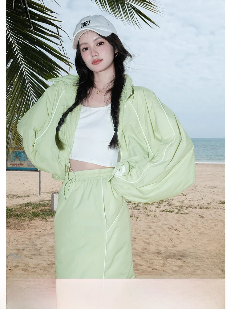 

Maiden City UPF50 Spring Summer Sport Style Hat Sunscreen Outerwear Skirt Set Long Sleeve Zipper Nylon Fabric for Women 25-35