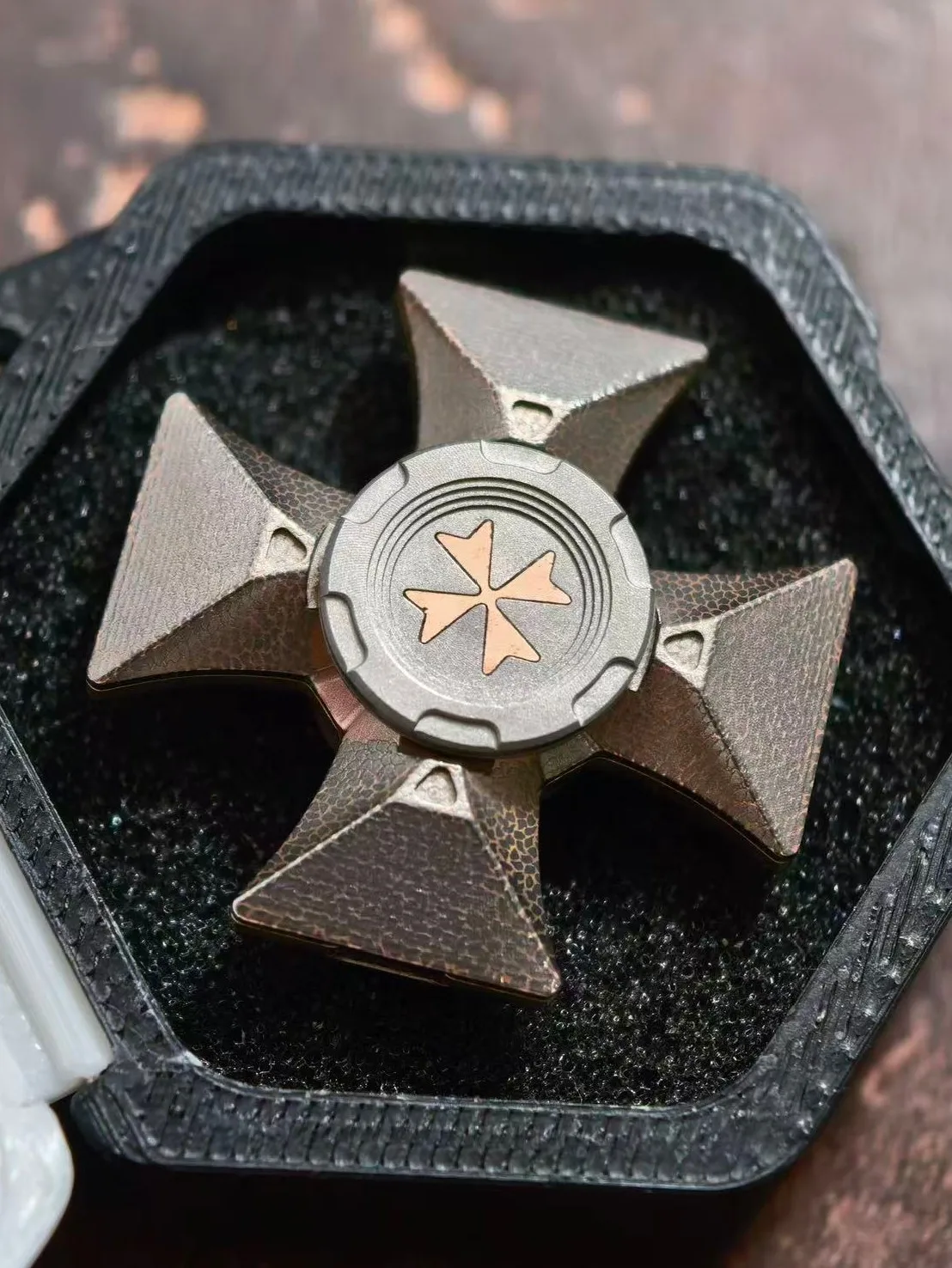 Superconducting filament tinb Maltese mini gyroscope Decompression Toy EDC