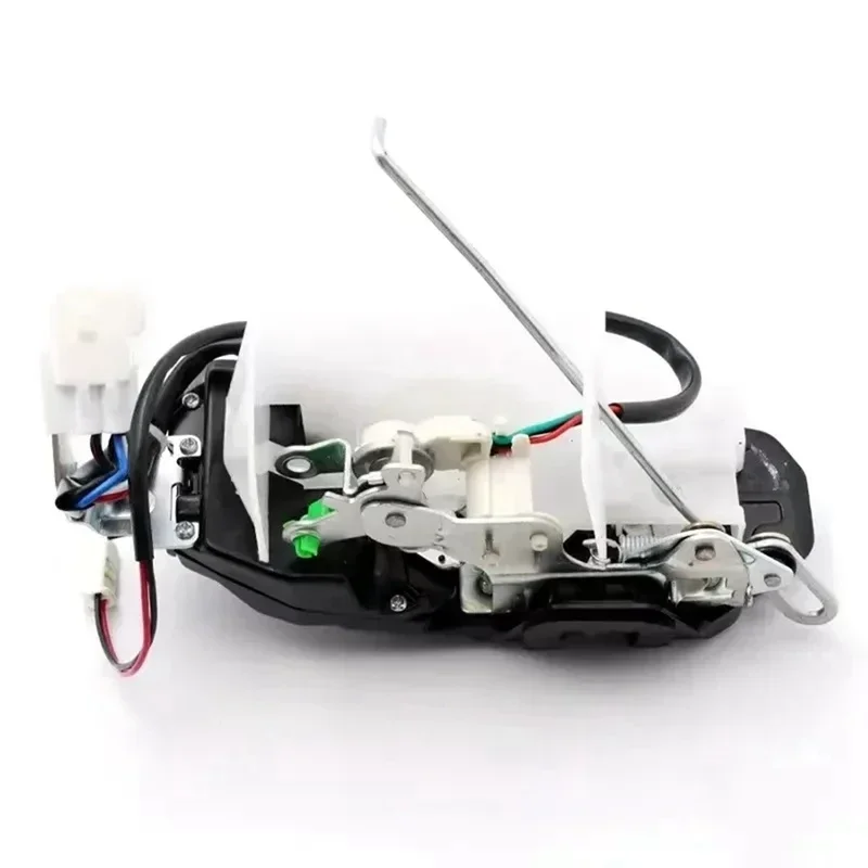 The trunk lock actuator 69110-60130 For Toyota Land CRUISER PRADO 3400 Land Cruiser (J90) 2000-2002 6911060130 view 5