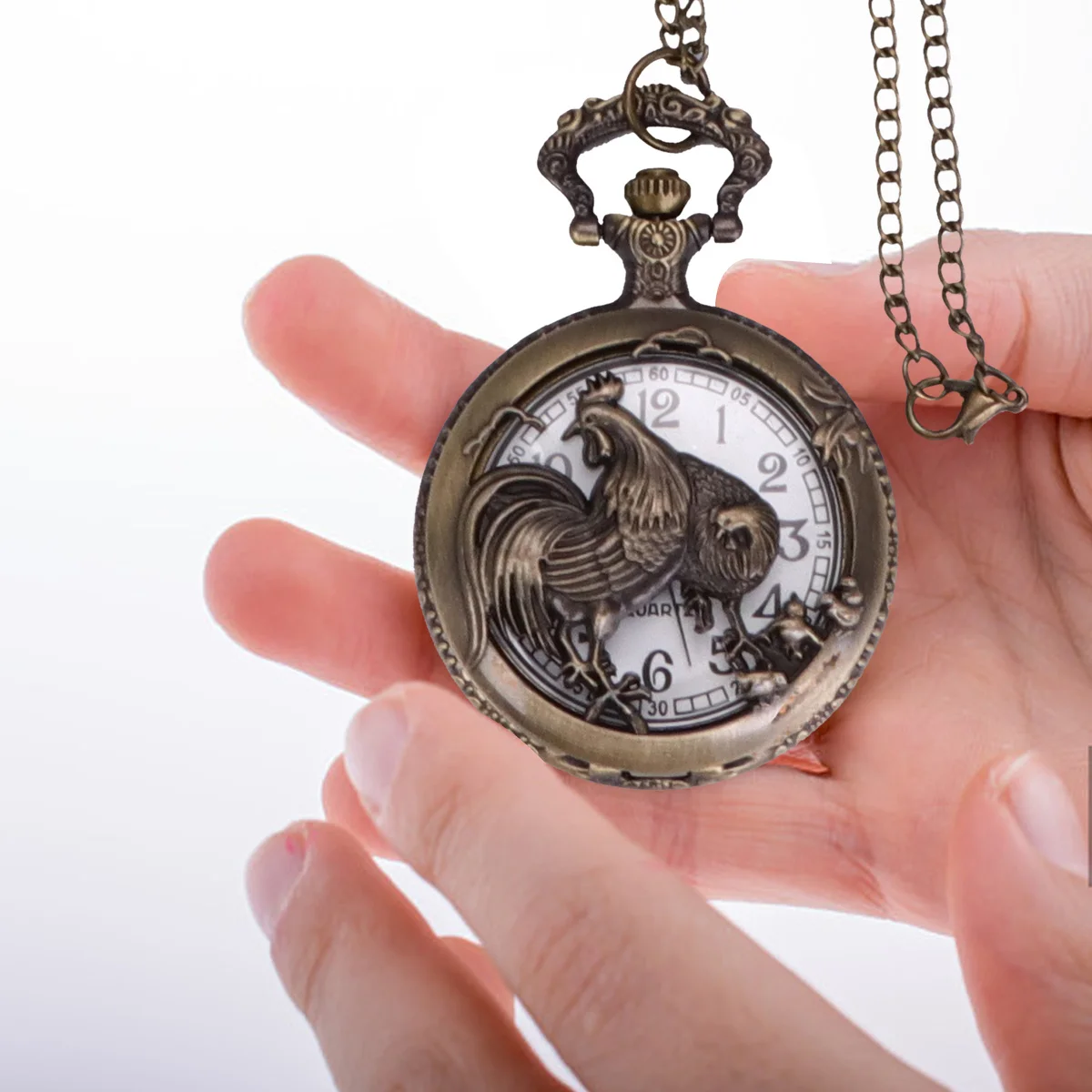 

1Pcs Hollow-Out Chicken Pocket Watch Creative Vintage Hanging Necklace Quartz Movement Pendant Watch Chain Clothes Decoration