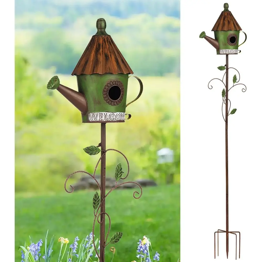 

Металлическая уличная кормушка для птиц с лейкой и табличкой «Добро пожаловать», идеально подходит для патио, заднего двора и декора сада.