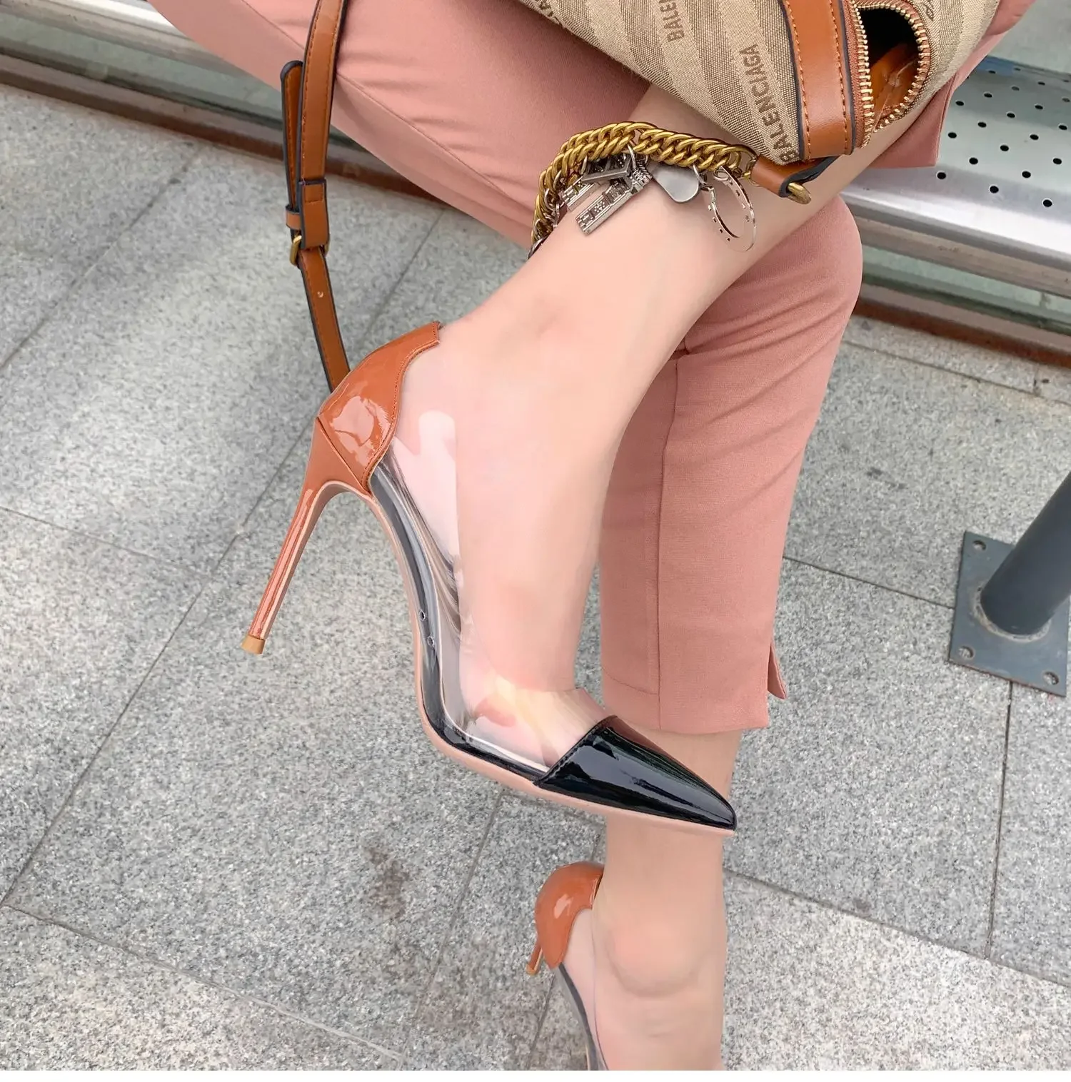 

Новые женские прозрачные пикантные туфли на высоком каблуке-шпильке с острым носком, универсальные профессиональные рабочие модные туфли