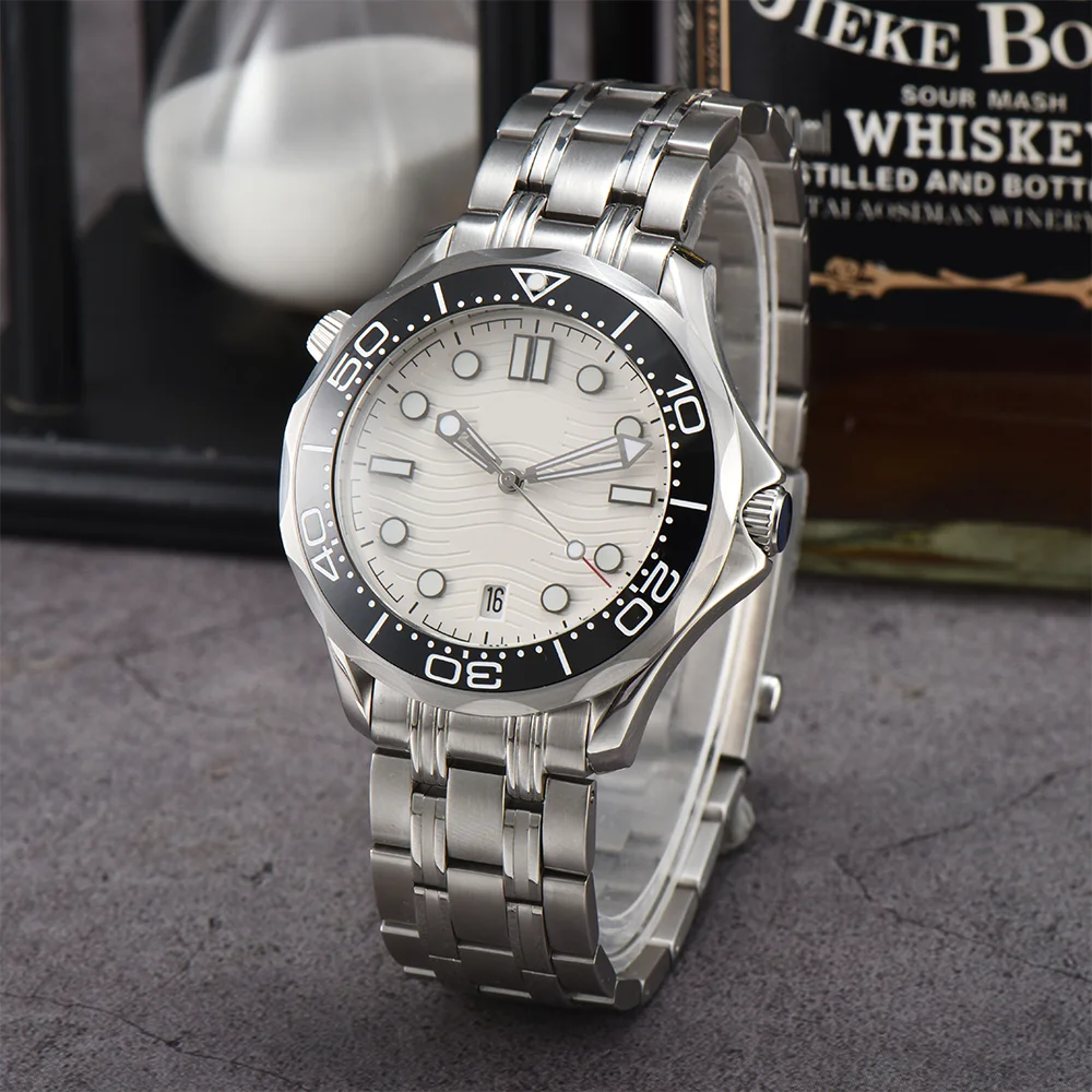 Customized watches NH35 automatic movement stainless steel case sapphire glass waterproof men's watches support custom logo