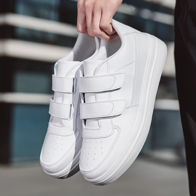 White Minimalist Sneakers Men Big Size 48 Lightweight Men's Skateboard Shoes Platform Sports Shoes For Men zapatillas de hombre