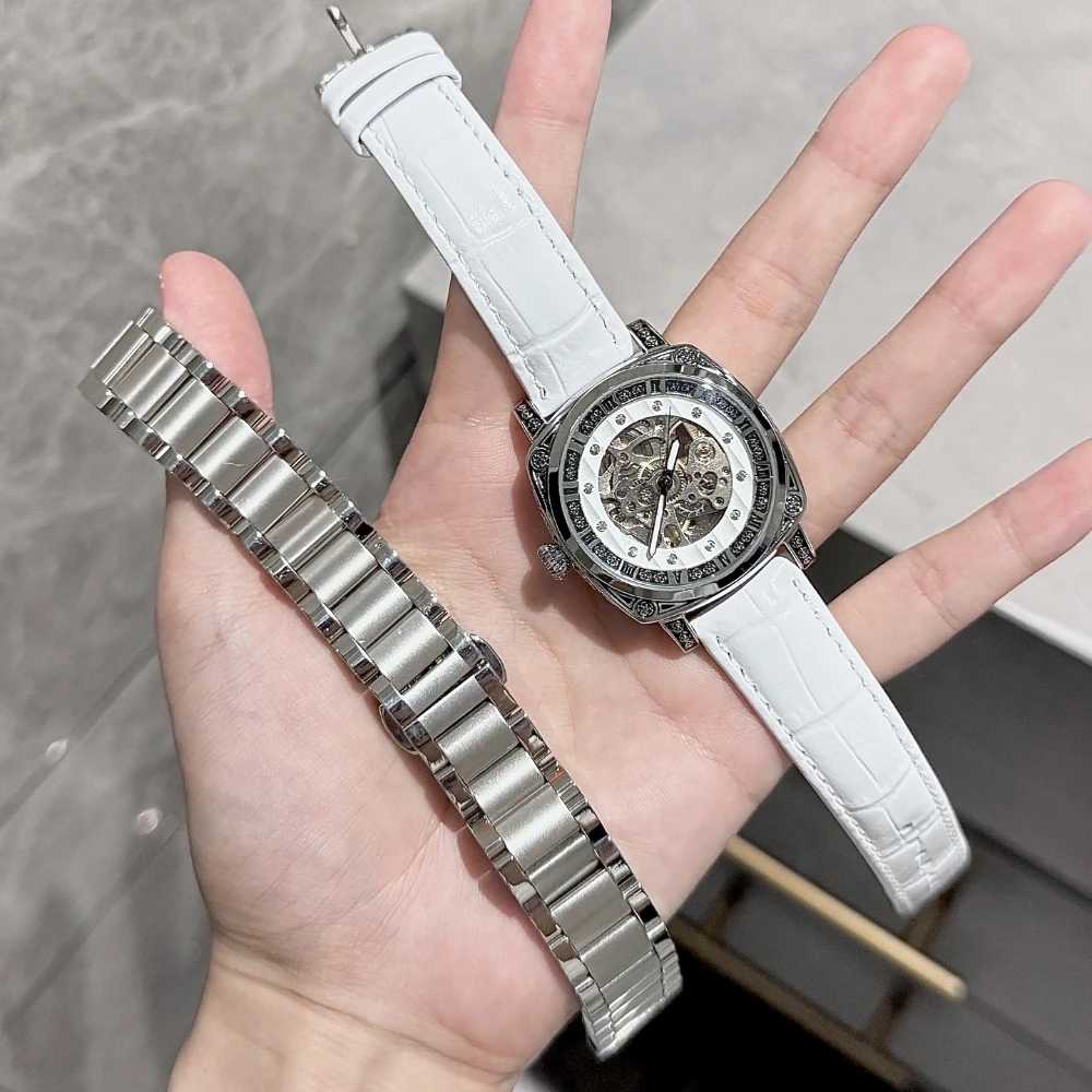 Orologio meccanico da donna di nicchia di lusso leggero Orologio meccanico automatico vuoto alla moda personalizzato Orologio da regalo per il tempo libero sportivo