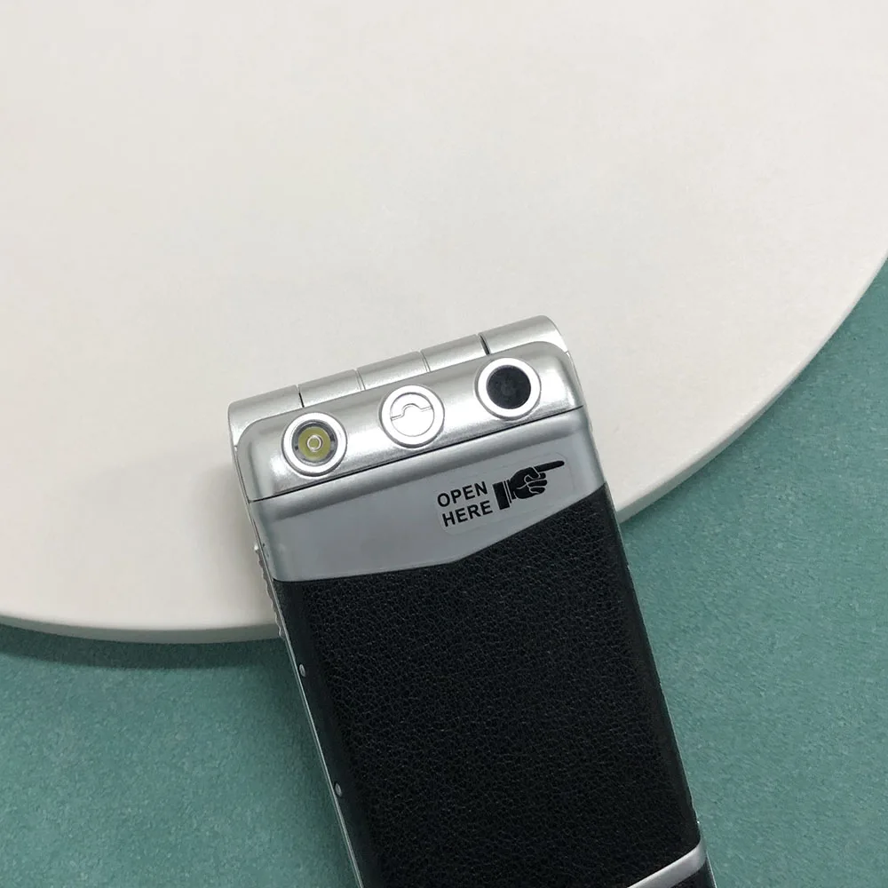 V77 Ayxta GSM CellPhone 2.4inches MTK Dual SIM Dual Standby Flashlight Music Player Bluetooth Flip Mobile Phone