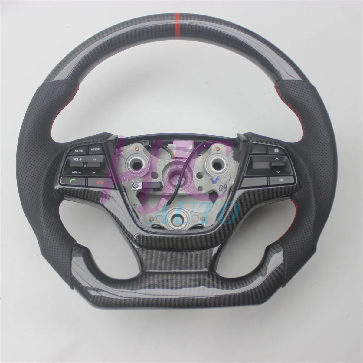 

Замена руля Hyundai Elantra 2016-2021 из натуральной кожи из углеродного волокна