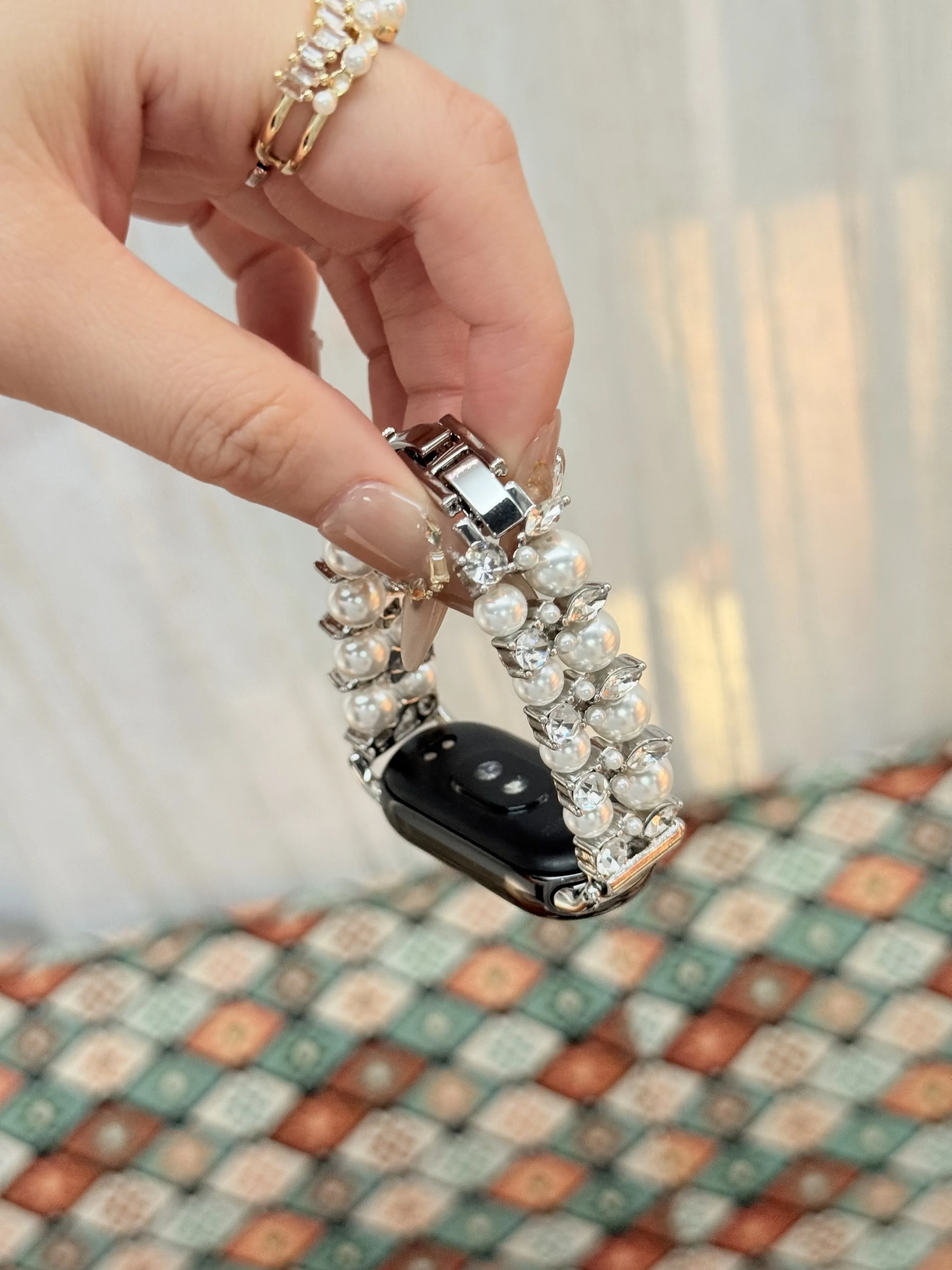 

Pearl studded diamond bracelet strap suitable Xiaomi Band 8Pro/9Pro，For Mi band 3/4/5/6/7，8/8NFC/9/9NFC/10/10NFC，For Redmi Watch