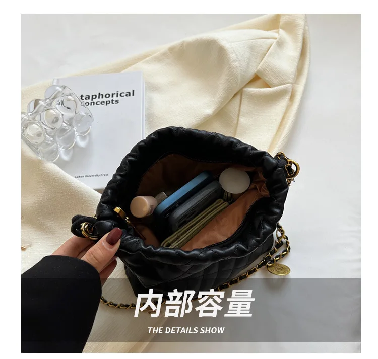 Fashion Women 2022 New Designer Luxury Rhombus Chain Shoulder Underarm Bag Advanced Texture Slung Bucket Bag