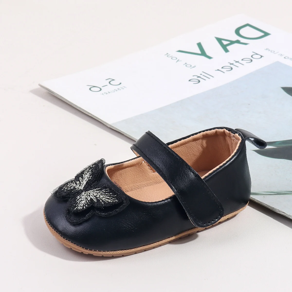 

2025 Baby Girl Shoes Cute Bowknot High Quality PU and TPR Sole Anti-slip Toddler Shoes Newborn For 0-18M Princess Shoes