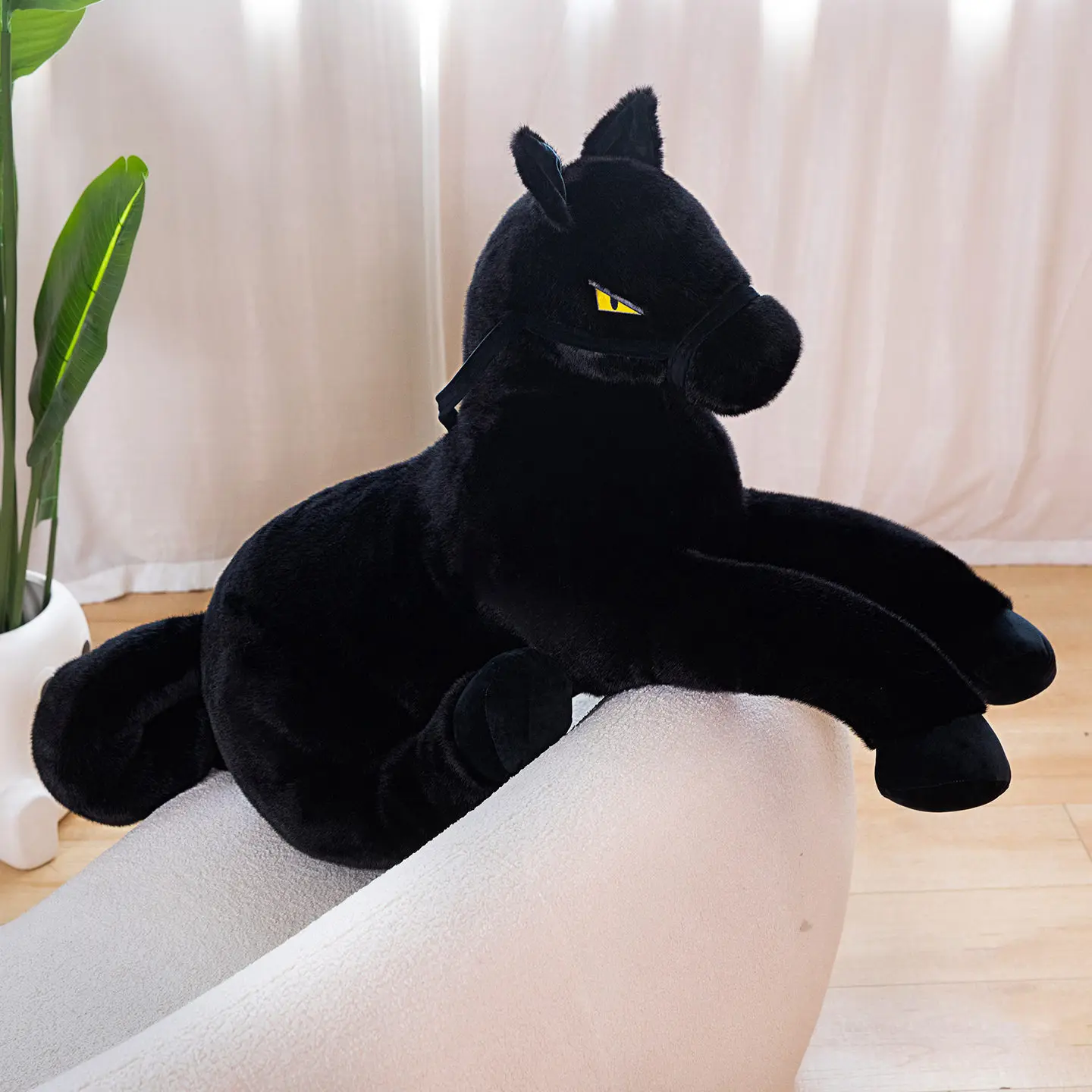 

Гигантская милая черная/коричневая лежачая лошадь, плюшевые игрушки, мягкая имитация лошади, плюшевые куклы, подушка, чучело животного, прекрасный подарок на день рождения