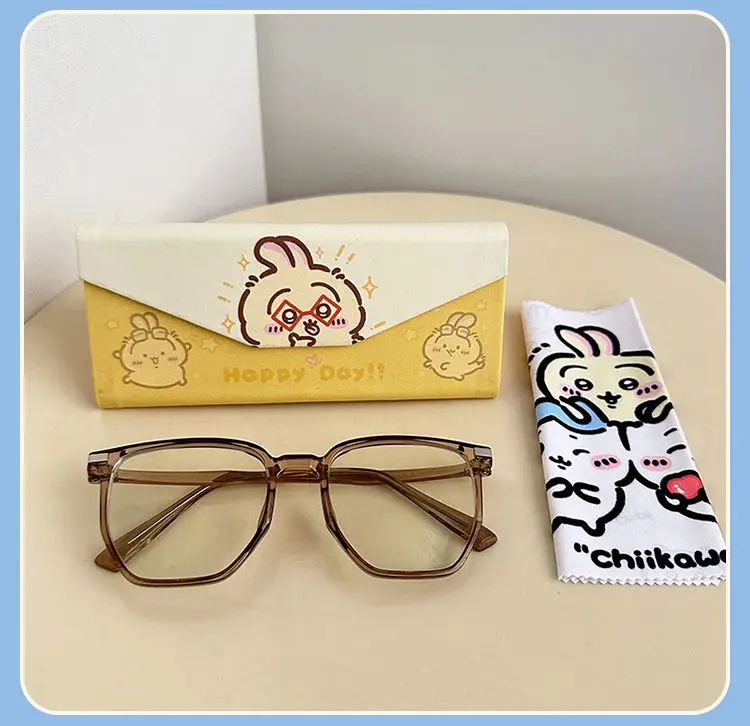Chiikawa Cute Portable Folding Eyeglasses Case, Magnetic Closure Shock Resistant PressureProof Glasses Storage Box for Students
