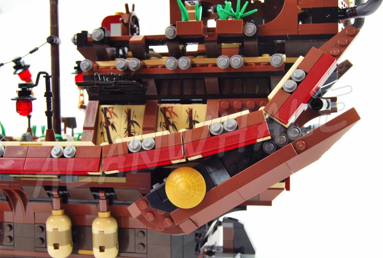 2363pcs Shinobi Destiny's Bounty 3 Modular Levels Wu’s Flying Ship Dragon 10723 Building Block toys Compatible With Model