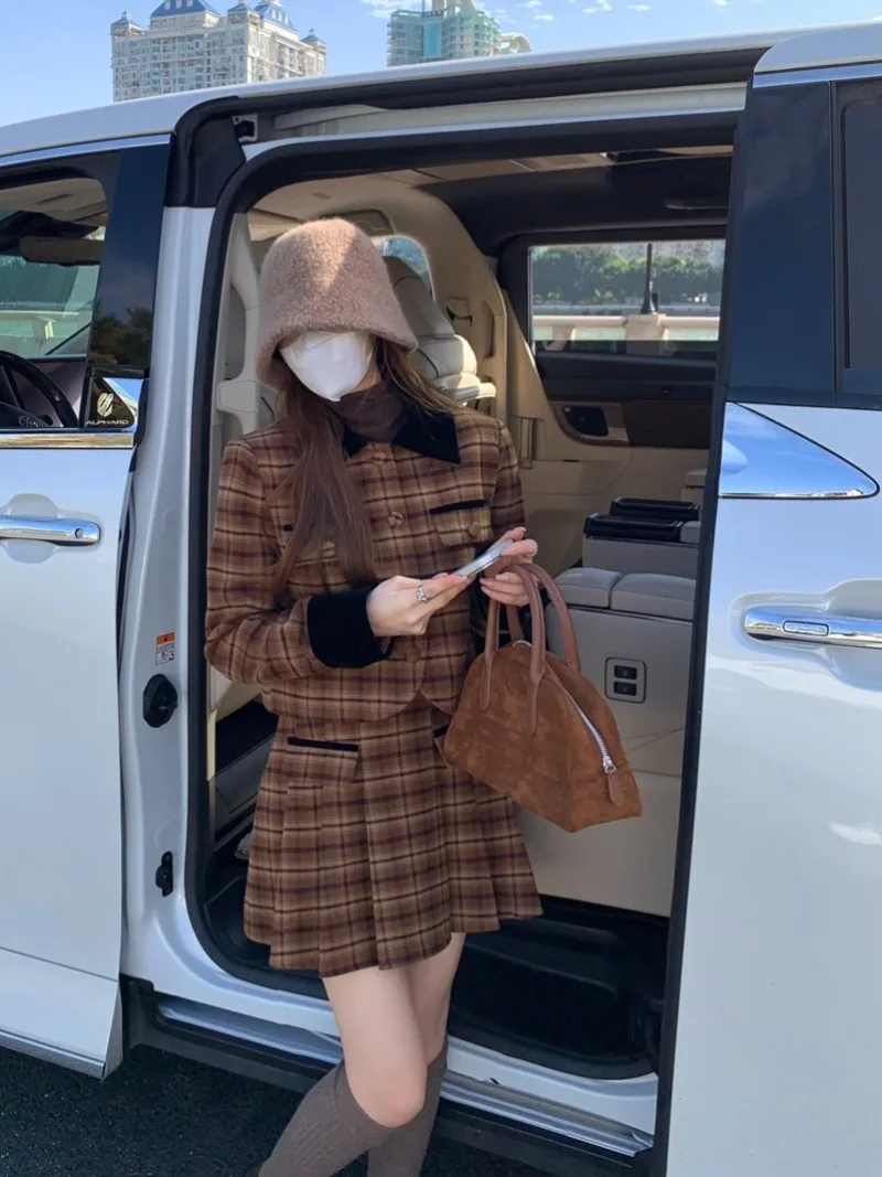 

Sweet Hot Girl Maillard Style Suit Women's Winter Plaid Woolen Cotton Jacket Mini Skirt Two-piece Set Fashion Female Clothes