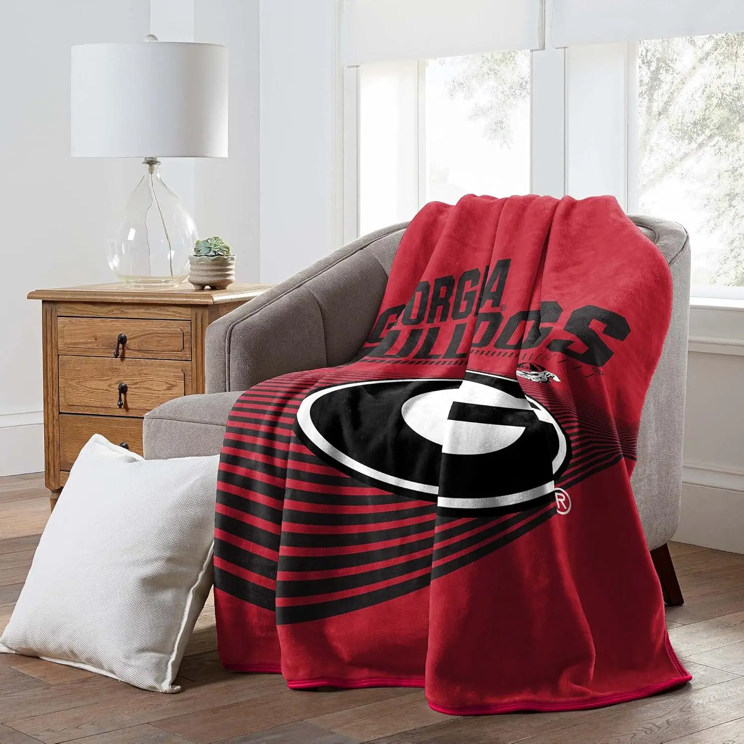 NORTHWEST NCAA Georgia Bulldogs Raschel manta aconchegante e oficial cores da equipe para fãs