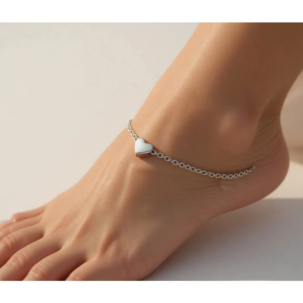 

Регулируемый серебряный браслет на ногу для женщин с дизайном в виде сердца, луны и наручников, летнее украшение для ног, готовый подарок